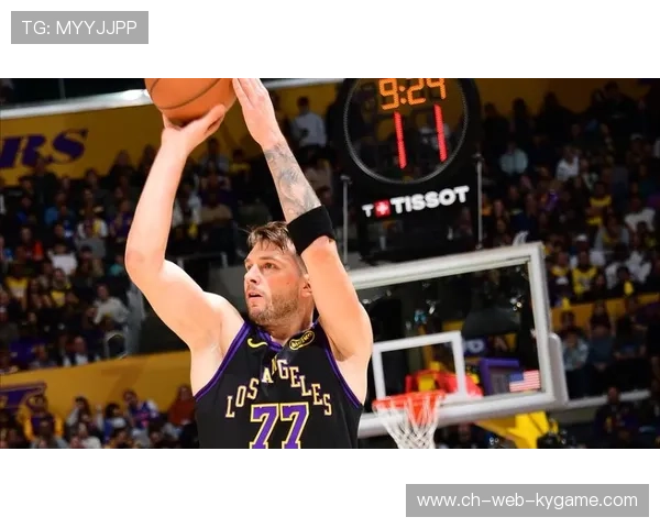 东契奇完美助攻，送上暴扣精彩传球